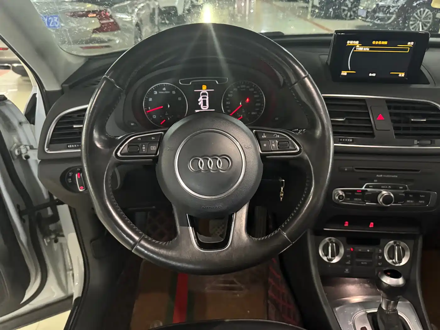 Audi Q3 2015 30 TFSI Comfort фото 8