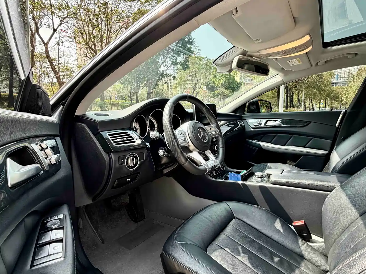 Mercedes-Benz CLS 2015 CLS 320 фото 4