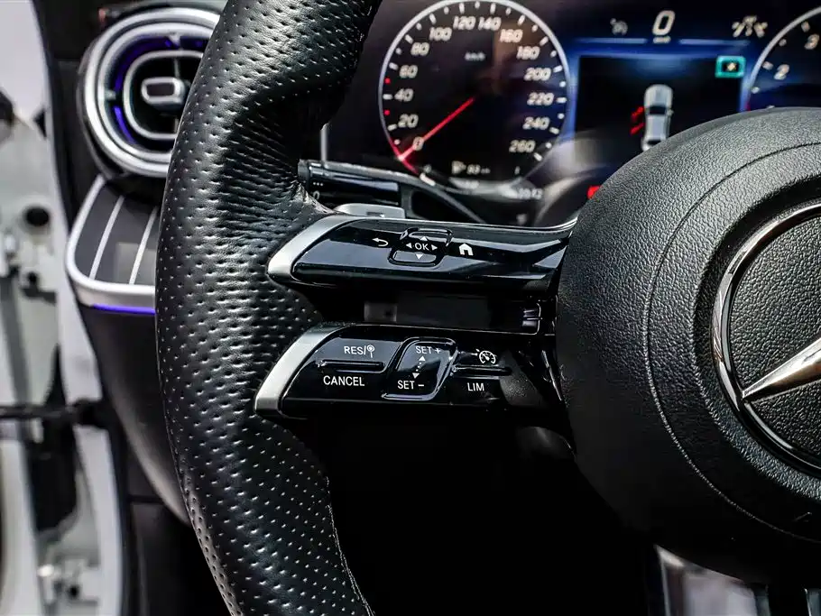 Mercedes-Benz C-Class 2022 Facelift C 260 L Night Edition Sport фото 13