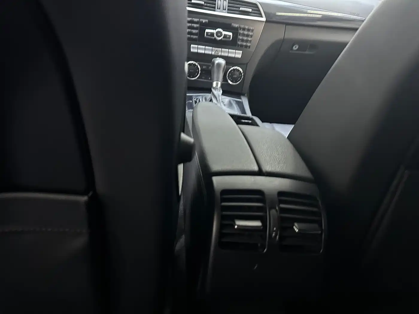 Mercedes-Benz C-Class 2013 C 180 Classic Grand Edition фото 12