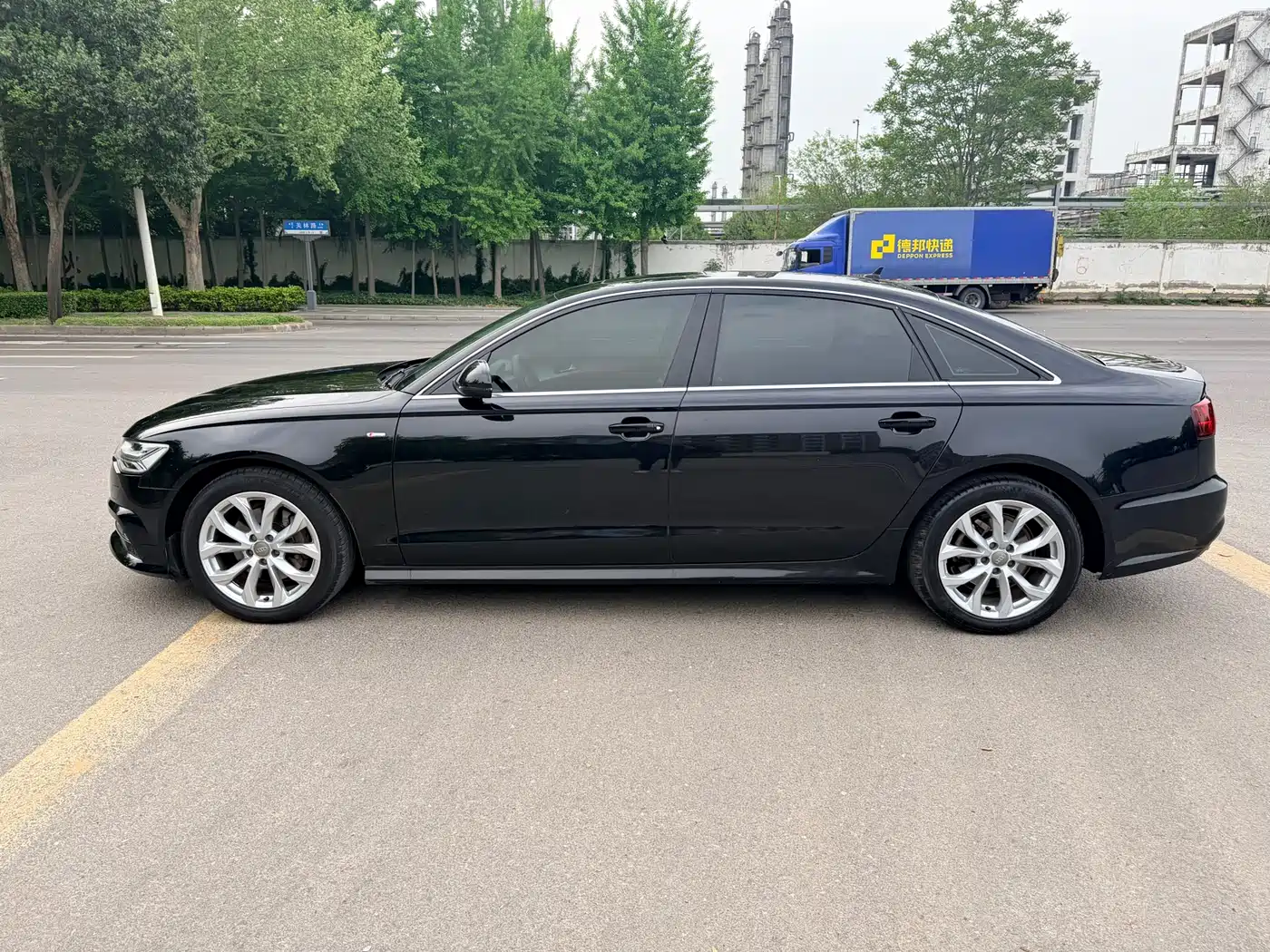Audi A6L 2018 30th Anniversary 35 TFSI Fashion фото 4