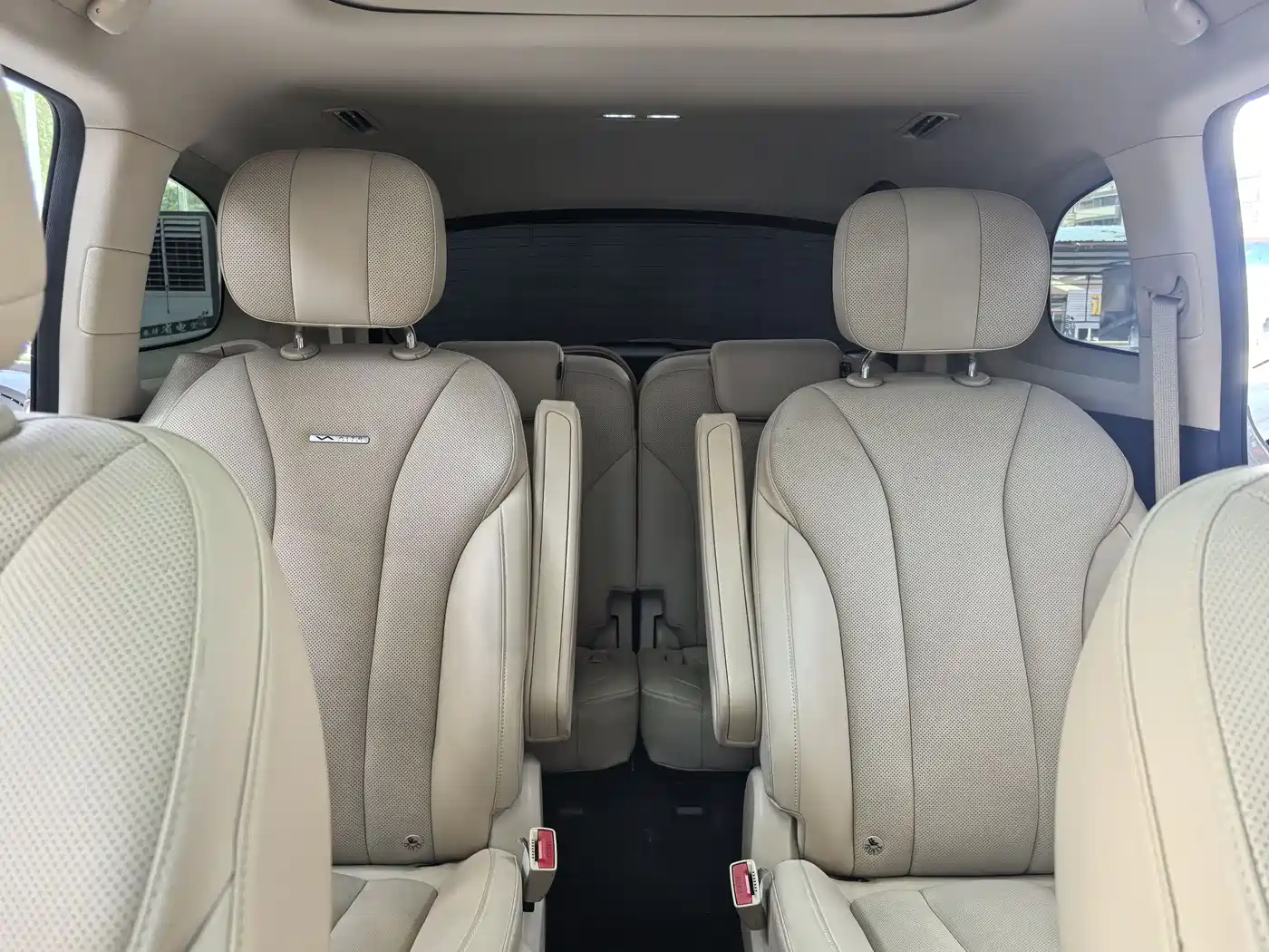 AITO Wenjie AITO M7 2022 1.5T 4WD Flagship Edition фото 11