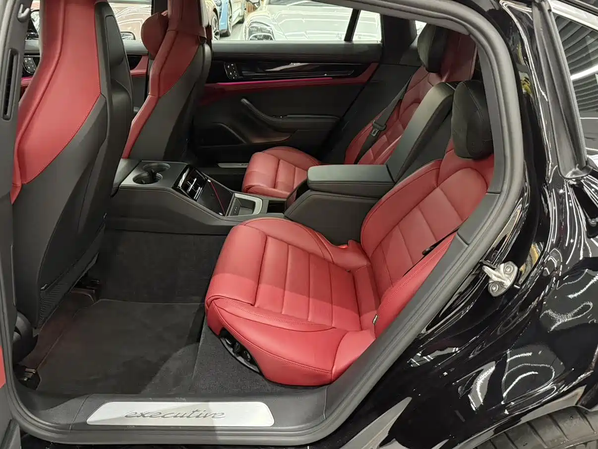 Porsche Panamera 2026 Panamera 4 Executive Long Wheelbase 2.9T фото 9