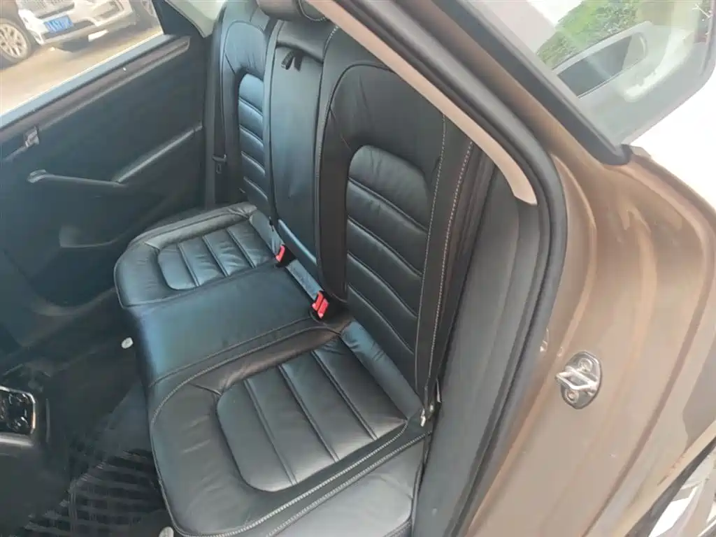 Volkswagen Passat 2017 330TSI DSG Prestige фото 17