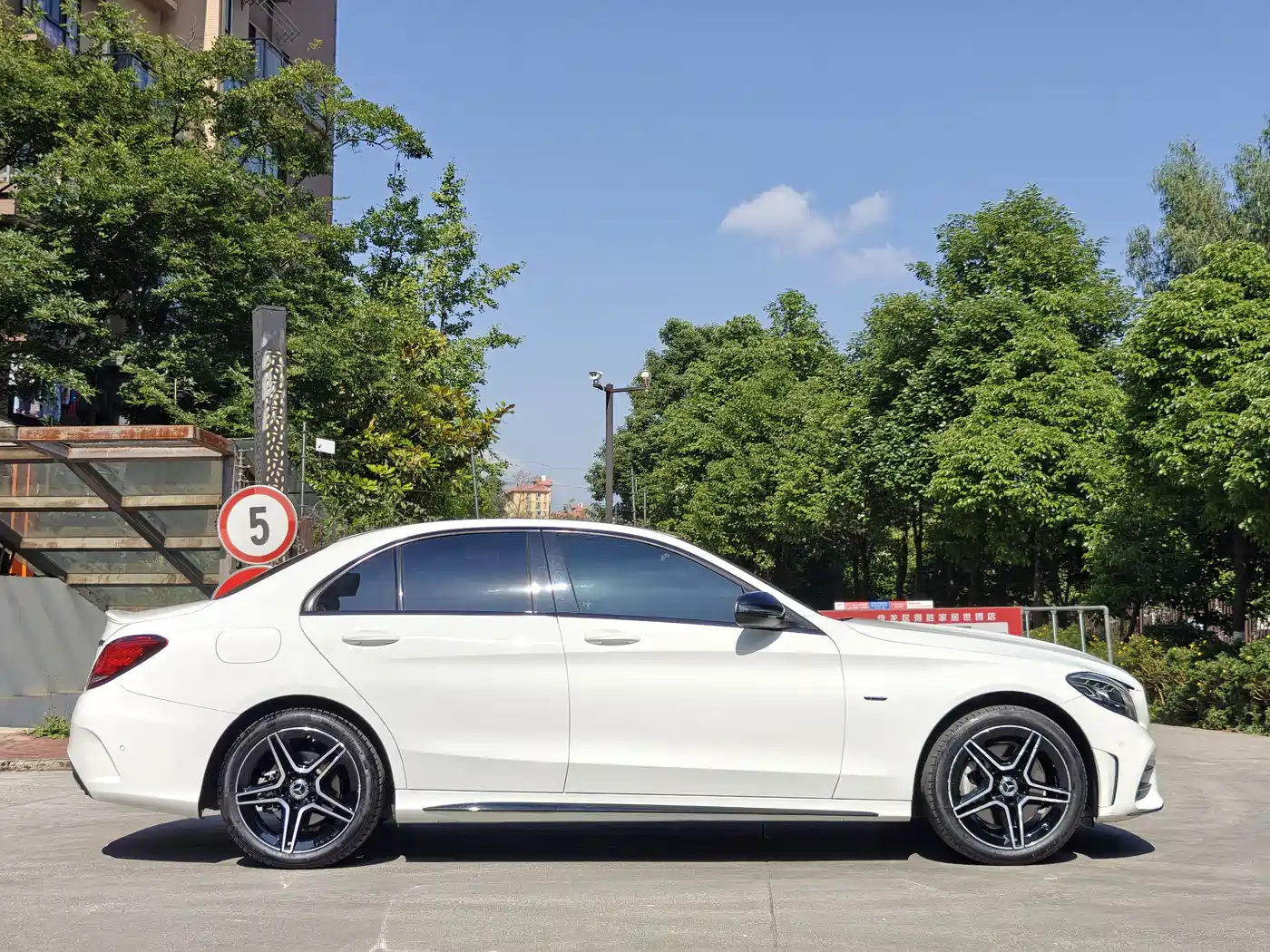 Mercedes-Benz C-Class 2021 C 260 Starry Exclusive Edition фото 23