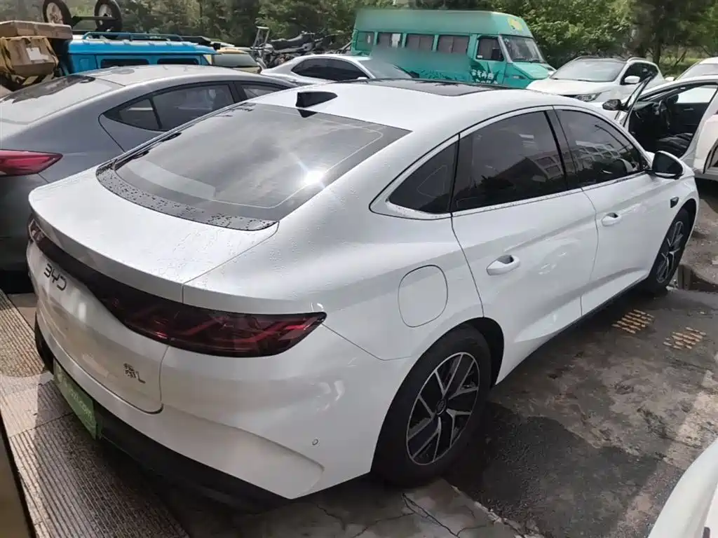 BYD Qin L 2025 DM-i Smart Drive Edition 120KM Leading фото 7