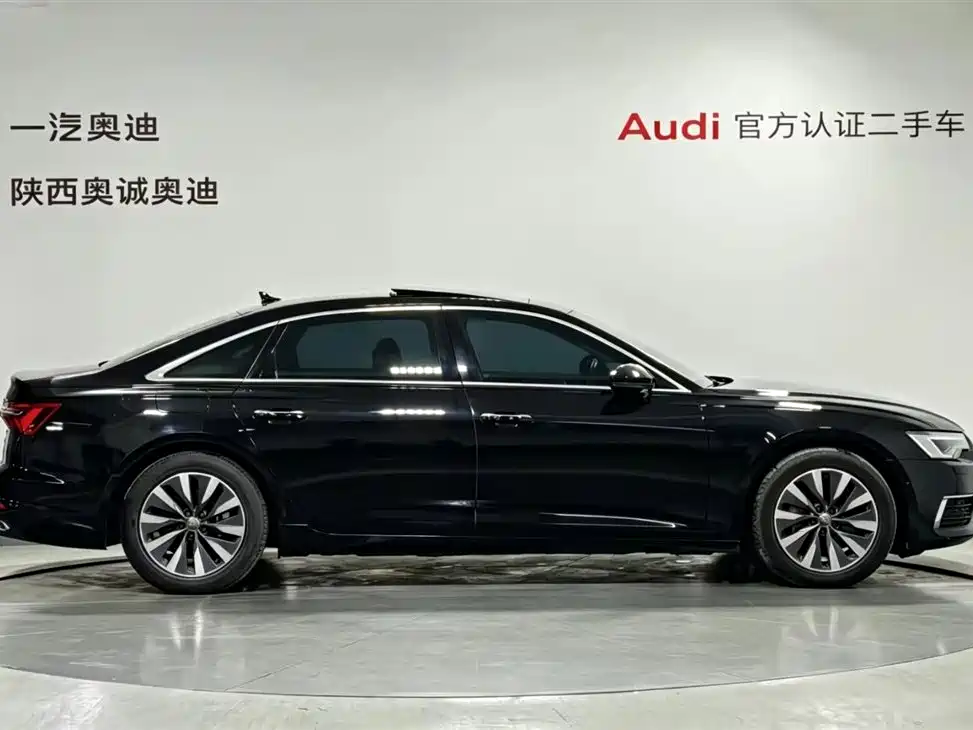 Audi A6L 2021 45 TFSI Exclusive Elegance фото 3