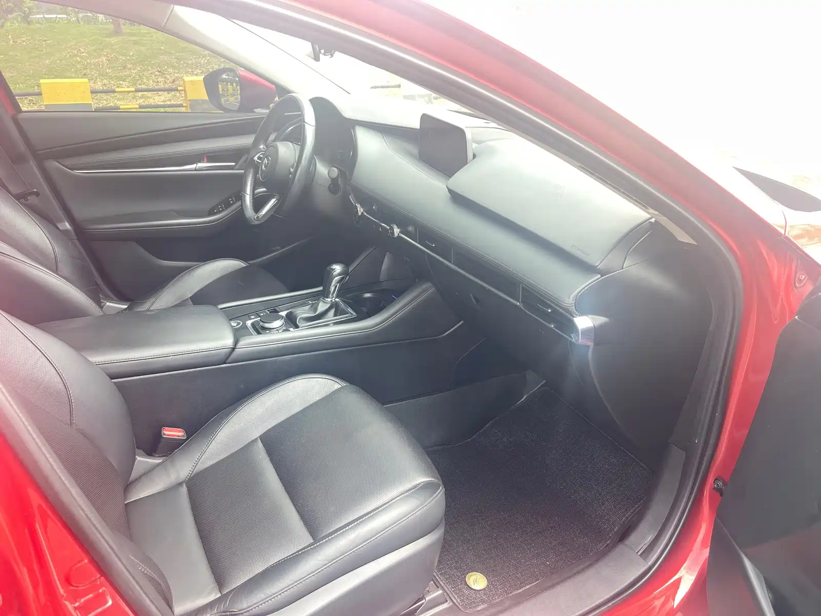 Photo 6 - Mazda Mazda 3