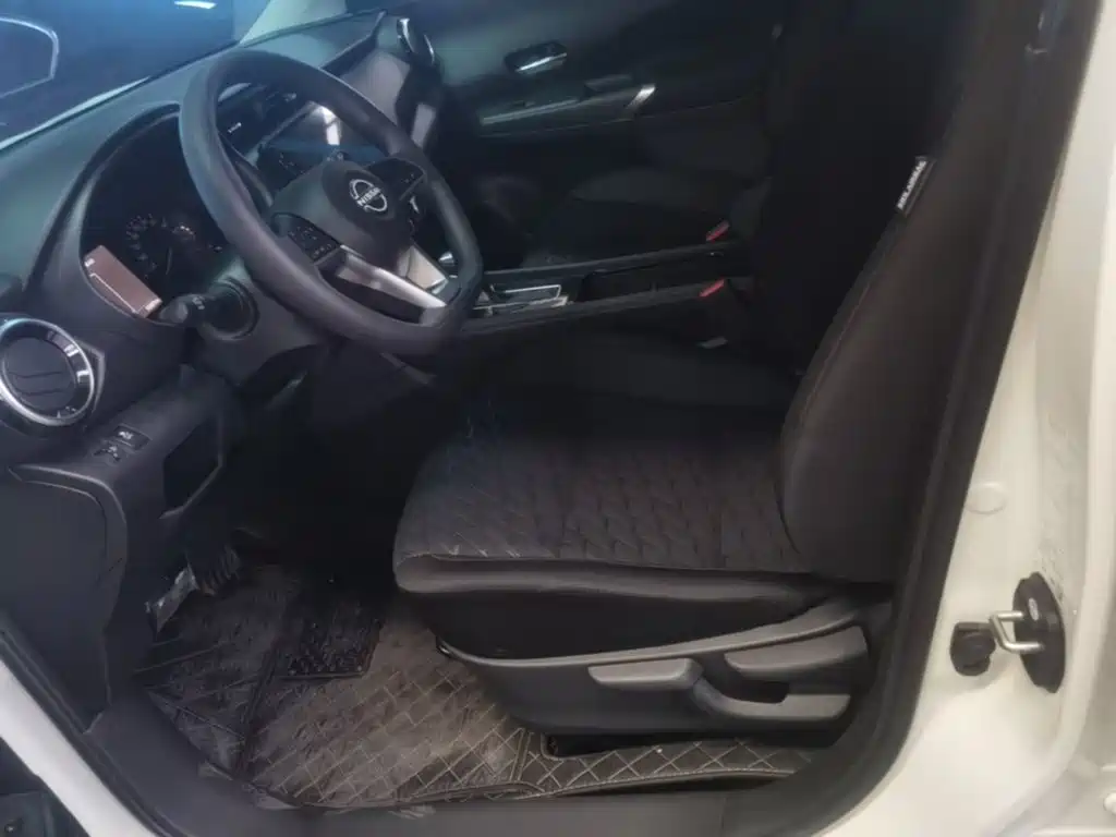 Nissan Kicks 2025 2023 Model Spirited 1.5L Dynamic Fashion Edition