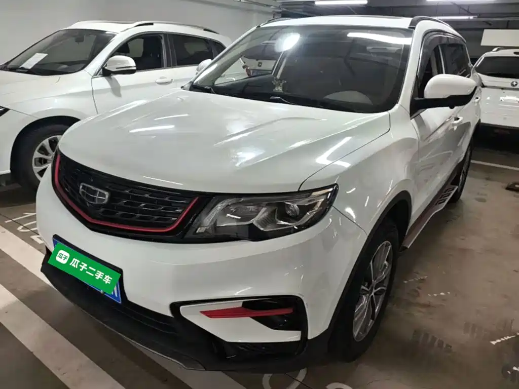 Фото 2 - Geely Atlas