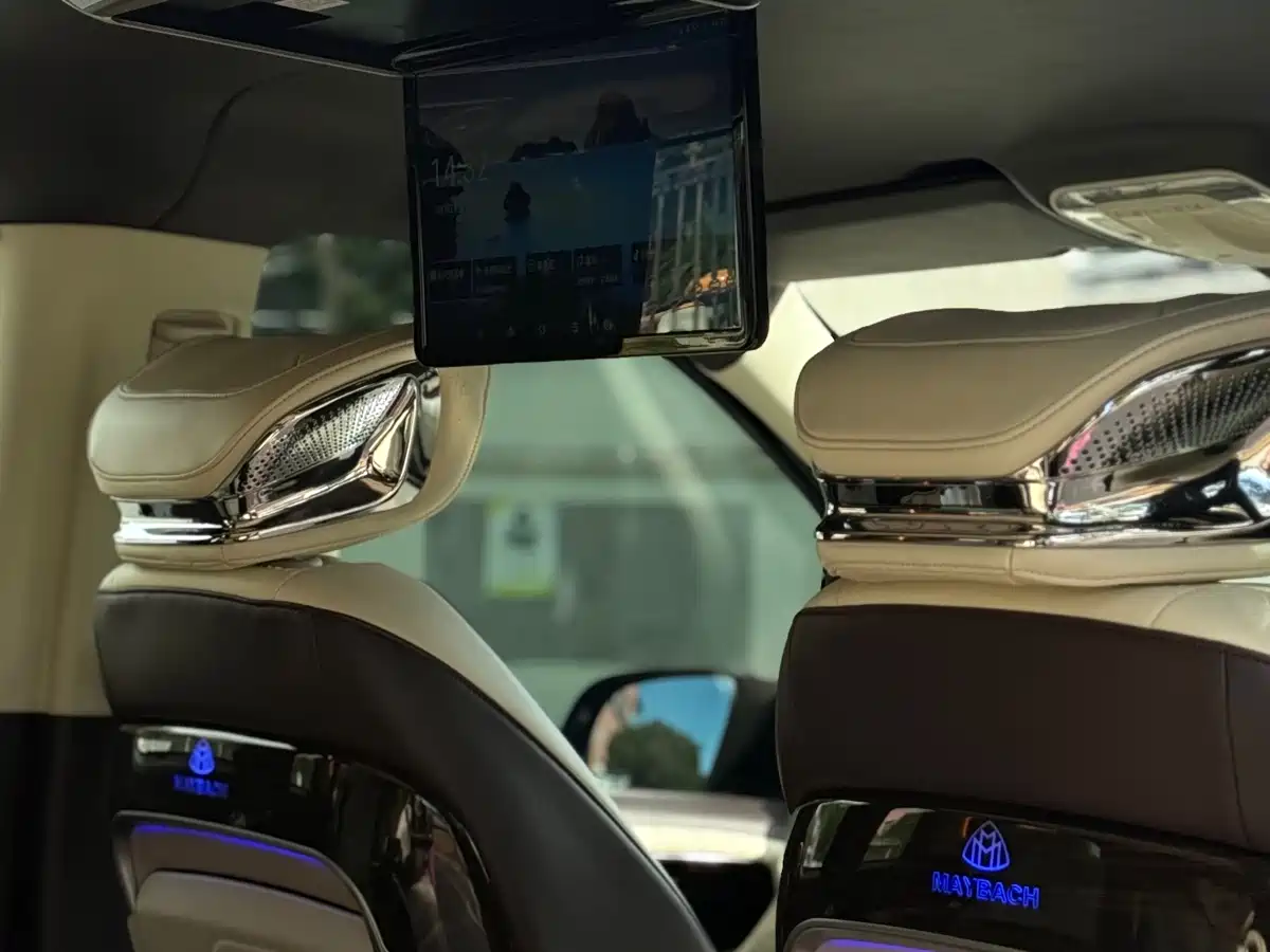 Mercedes-Benz Vito 2023 2.0T Elite 7-Seater фото 7