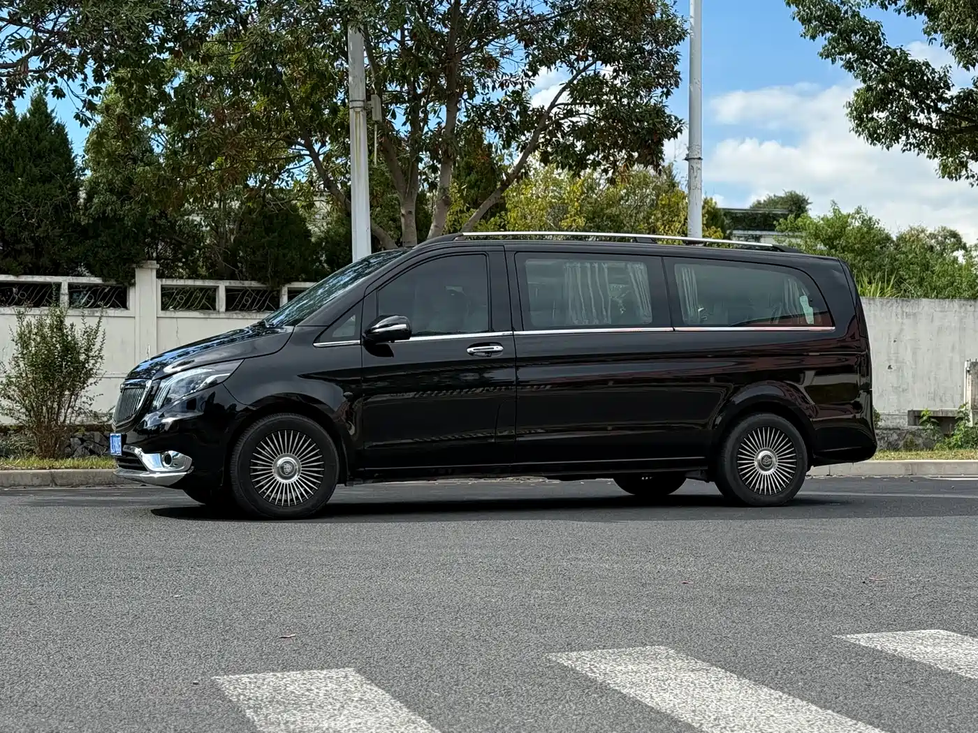 Mercedes-Benz Vito 2023 2.0T Elite 7-Seater фото 5