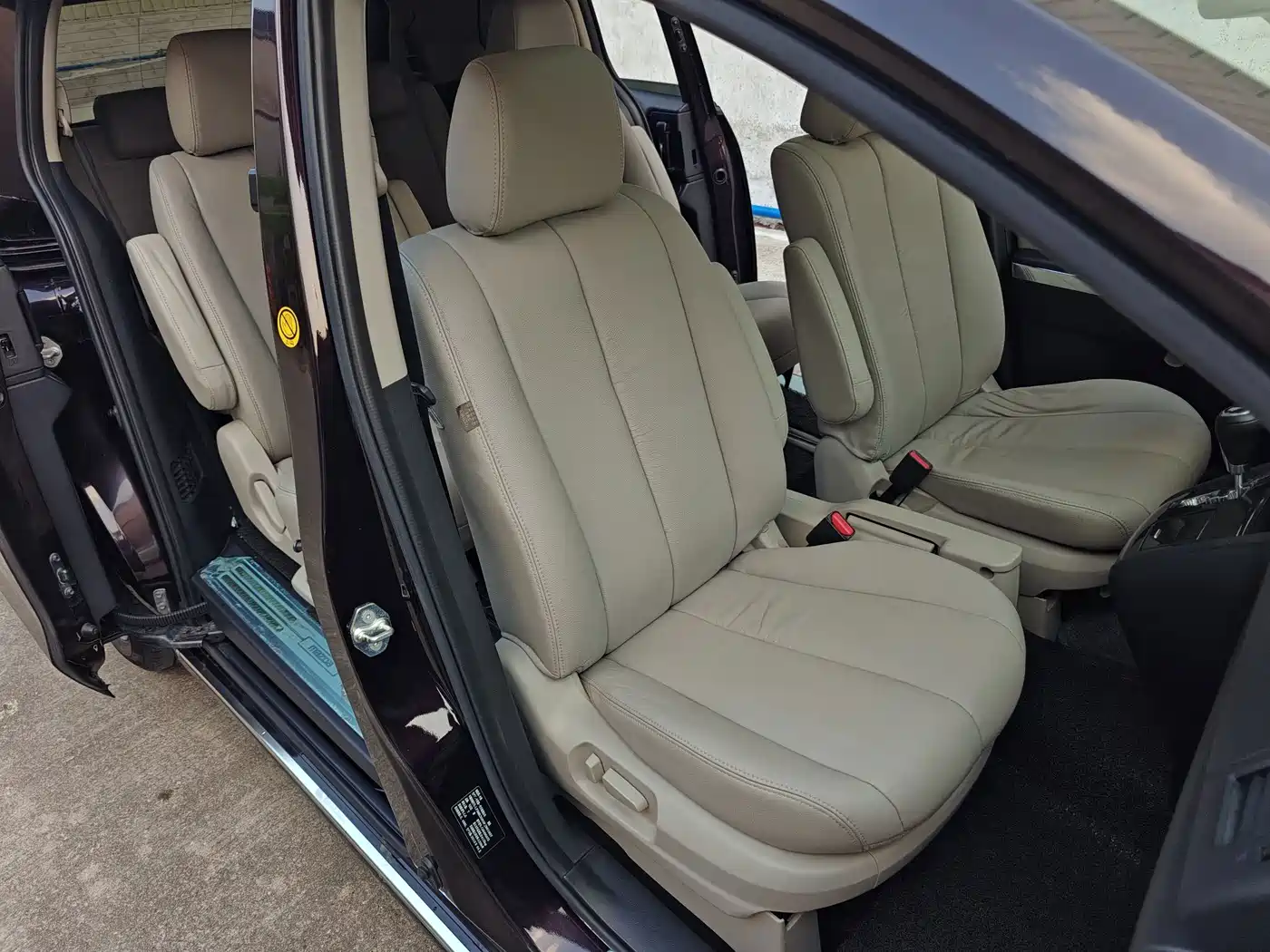 Mazda 8 2015 2015 2.5L Navigator Edition