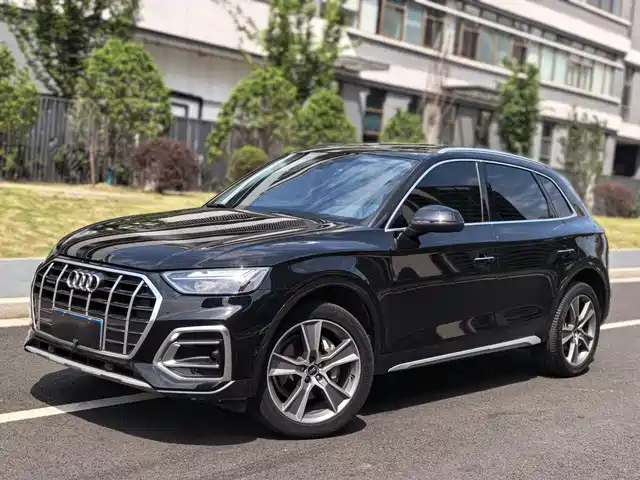 Audi Q5L 2022 40T Luxury Dynamic