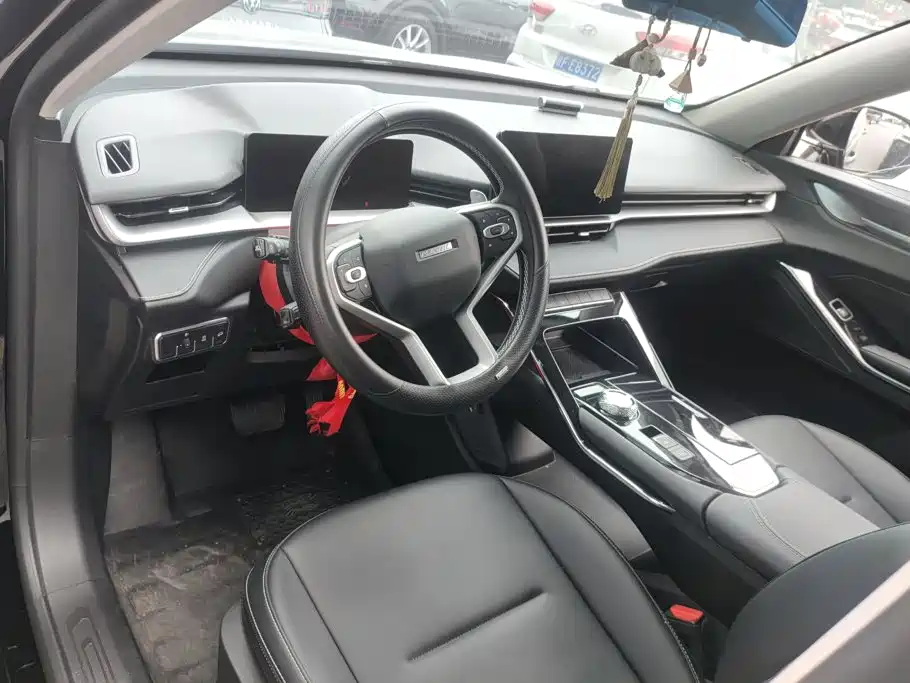 Photo 12 - Haval H6