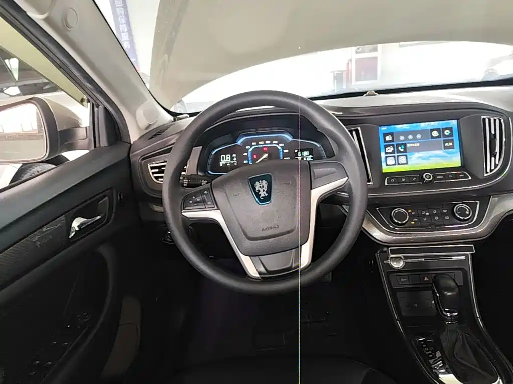Roewe 360 2017 2017 1.5L Auto Luxury Edition