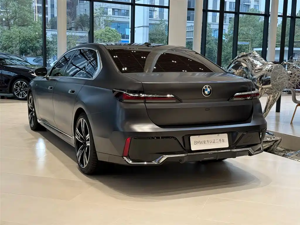 BMW 7 Series 2023 Facelift 740Li Exclusive Luxury Package фото 12