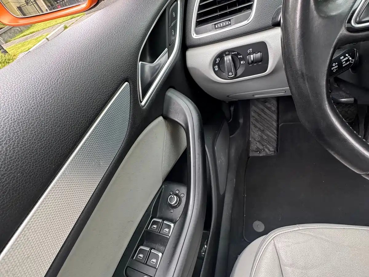 Audi Q3 (Import) 2013 2012 35 TFSI quattro Comfort