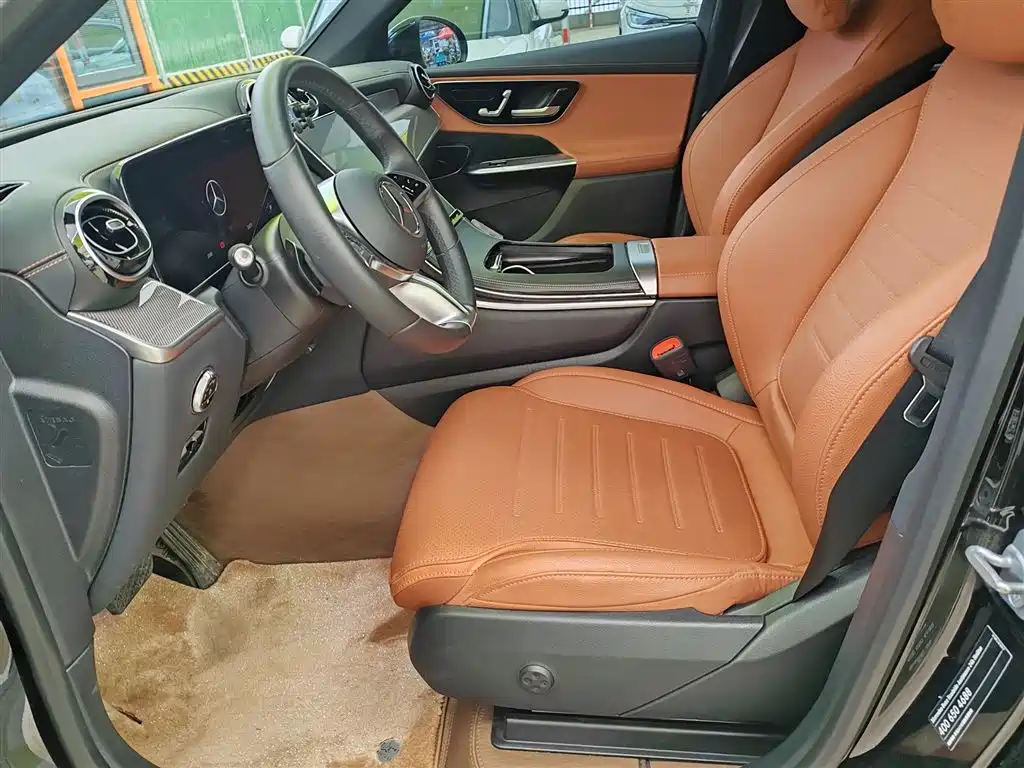 Mercedes-Benz GLC 2023 Facelift GLC 260 L 4MATIC Sport 5-Seater фото 14