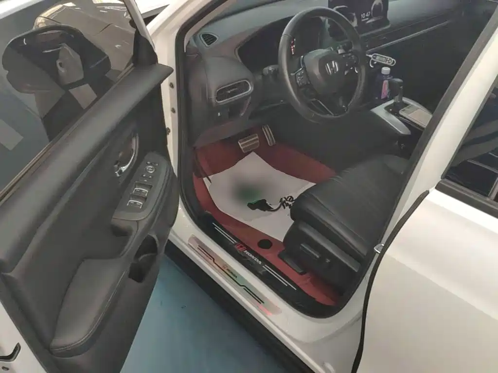 Фото 16 - Honda HR-V
