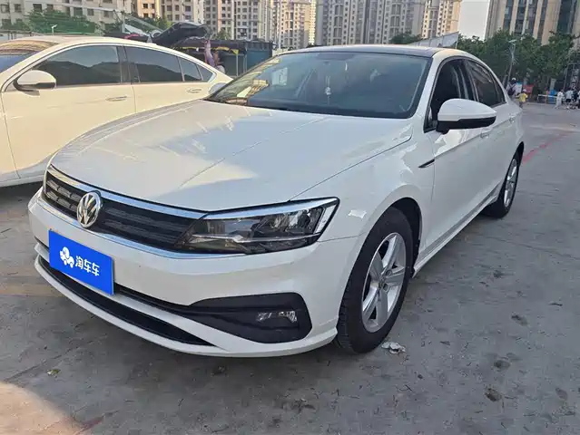 Volkswagen Lamando 2021 230TSI DSG Fashion Edition