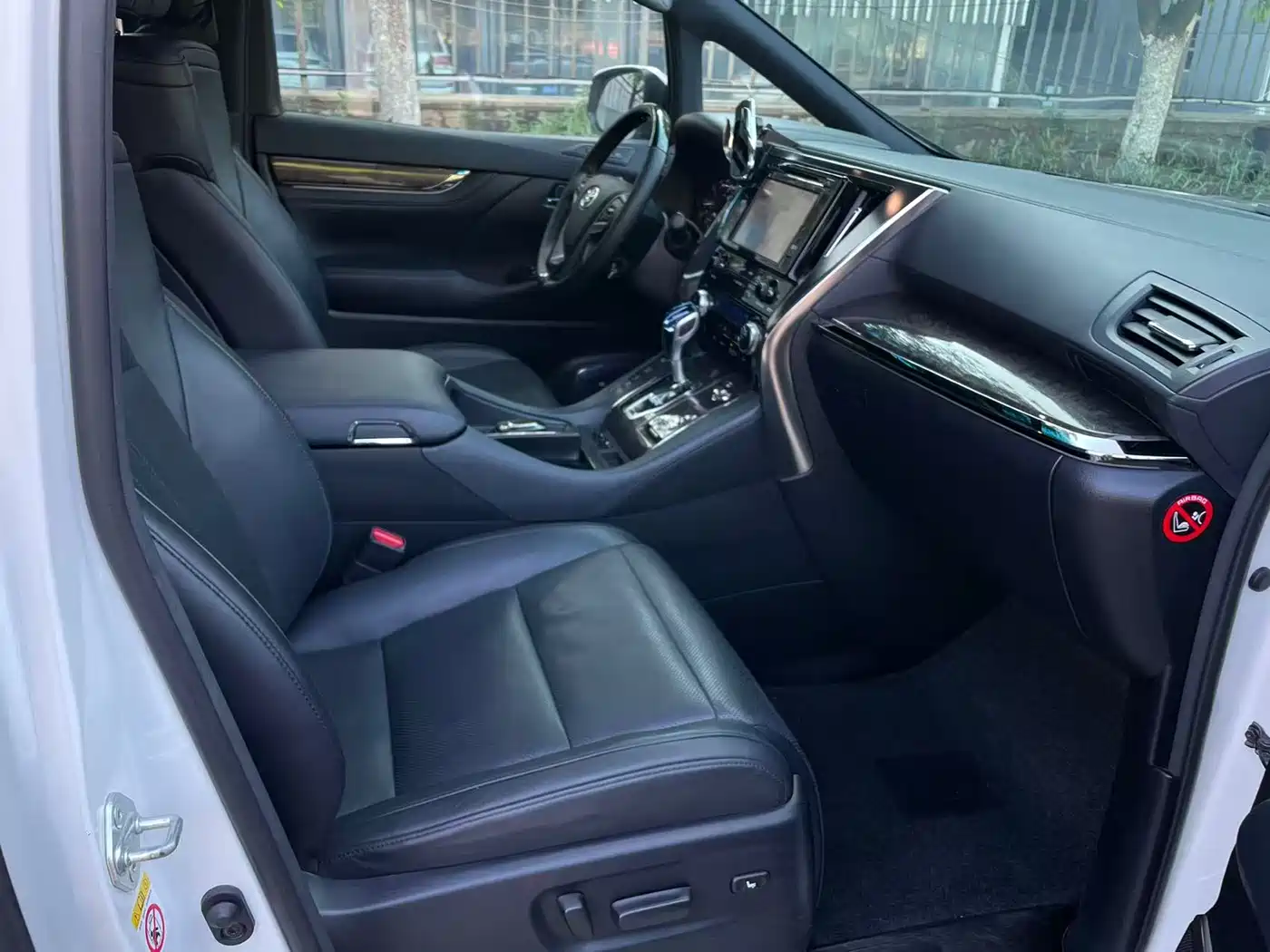 Toyota Alphard 2018 Facelift 3.5L Premium Edition фото 8