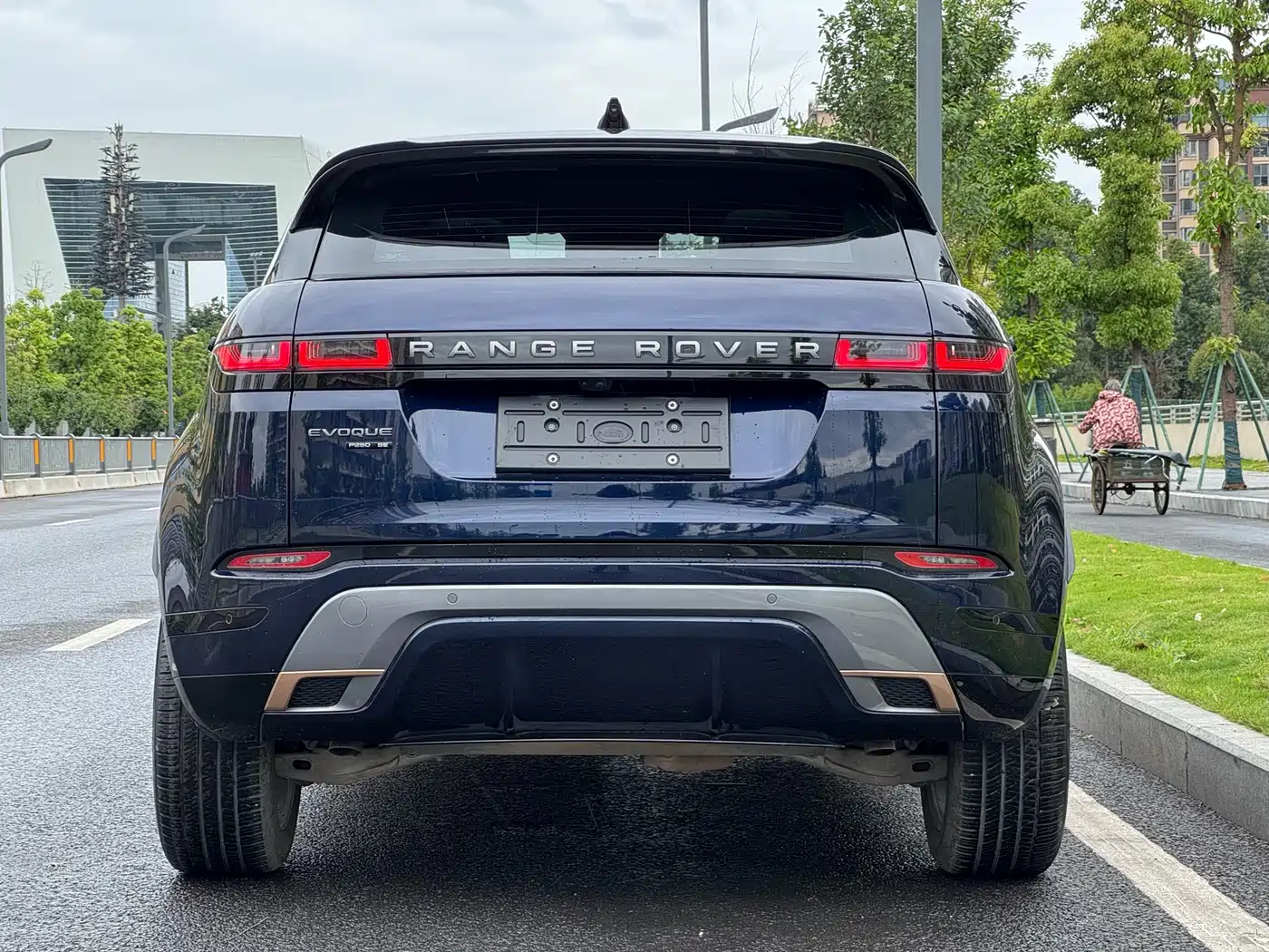 Land Rover Range Rover Evoque 2020 249PS R-DYNAMIC SE Sport Tech Edition фото 13
