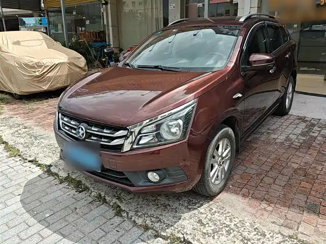 Venucia Venucia T70 2016 2.0L CVT Rui Xing Edition