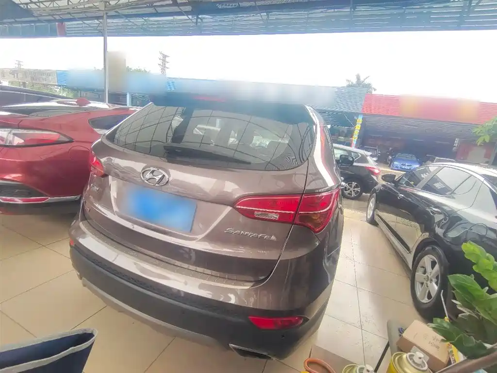 Hyundai Santa Fe 2013 Model 2.4L Automatic 2WD Smart фото 7