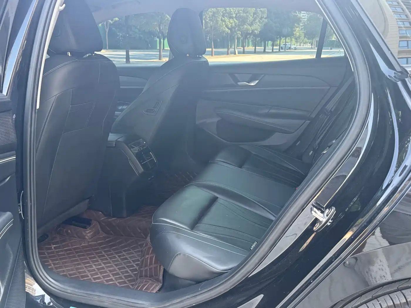 Volkswagen Passat 2026 2026 Pro Edition 300TSI Dragon Glory Version