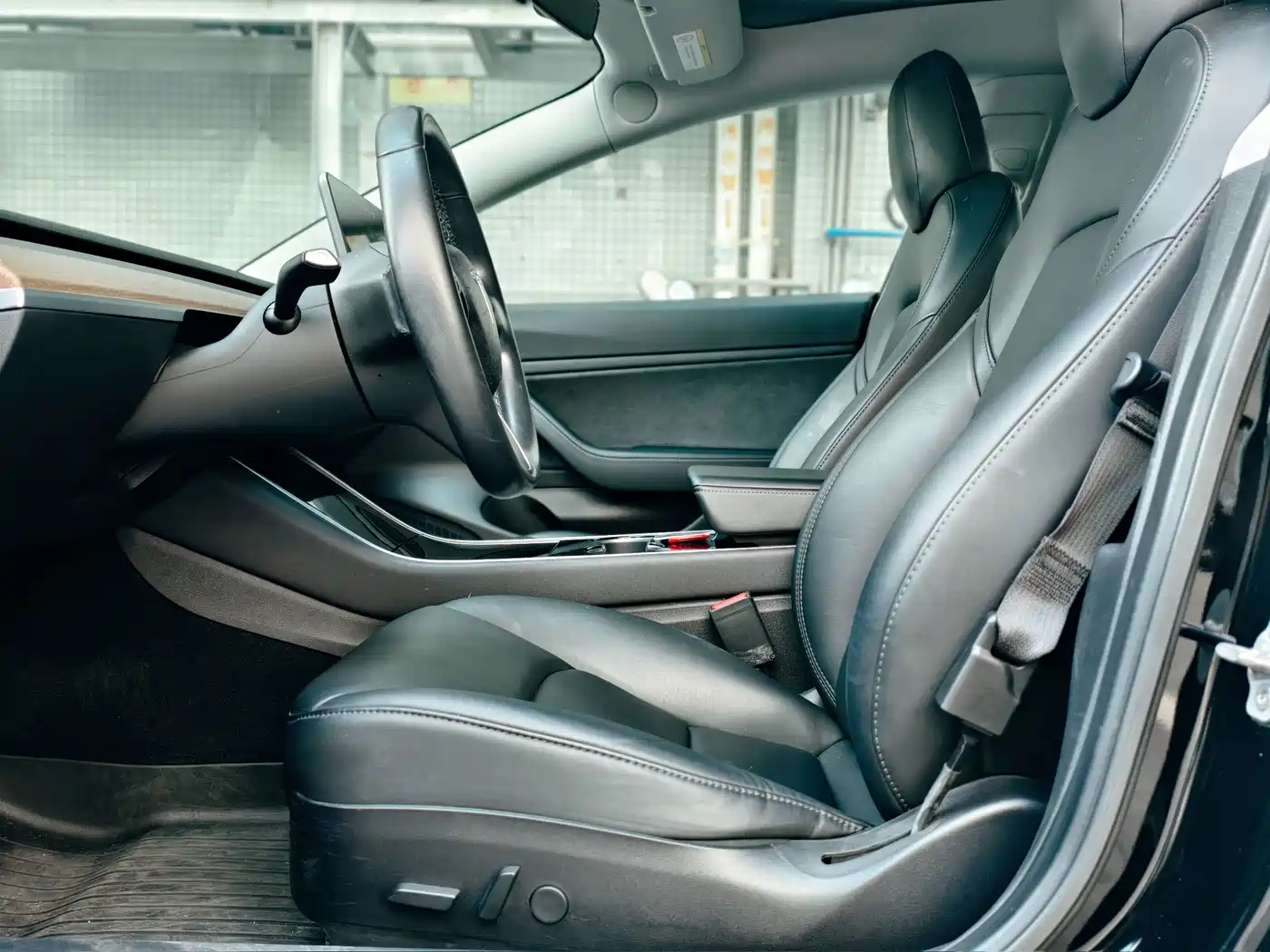 Tesla Model 3 (Import) 2019 2019 Long Range All-Wheel Drive Edition