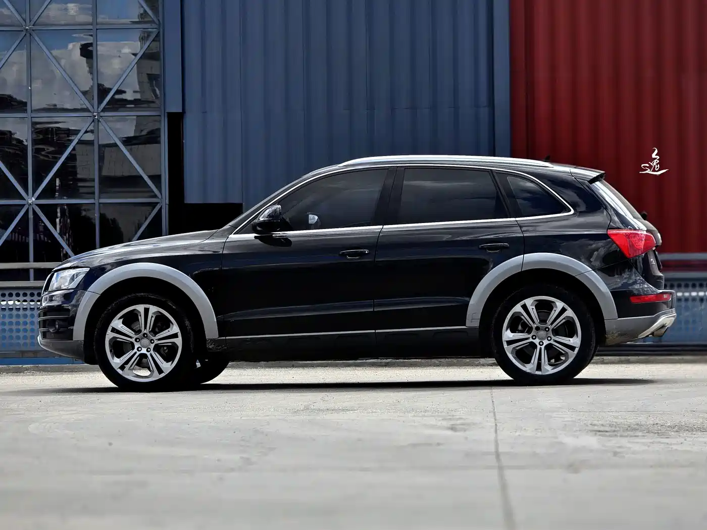 Audi Q5 (Import) 2011 2010 3.2FSI Off-road Edition