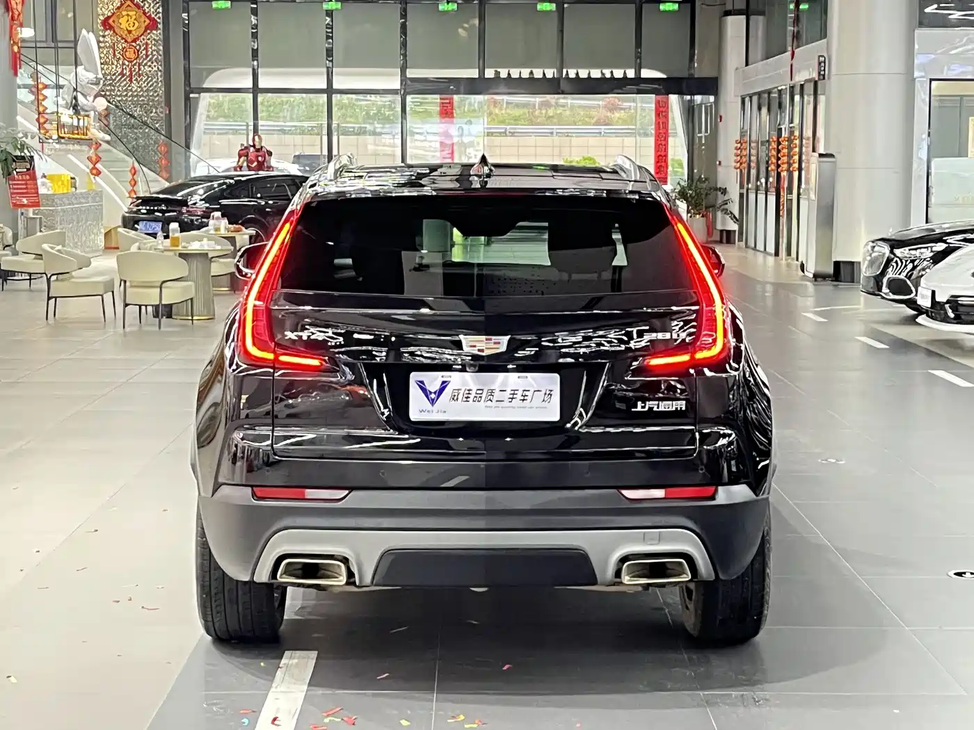 CADILLAC XT4