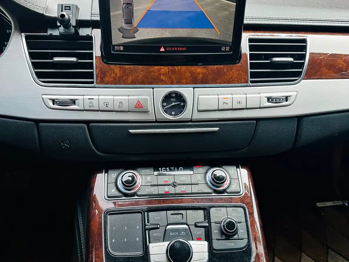 Audi A8 2013 A8L 45 TFSI quattro Luxury фото 11