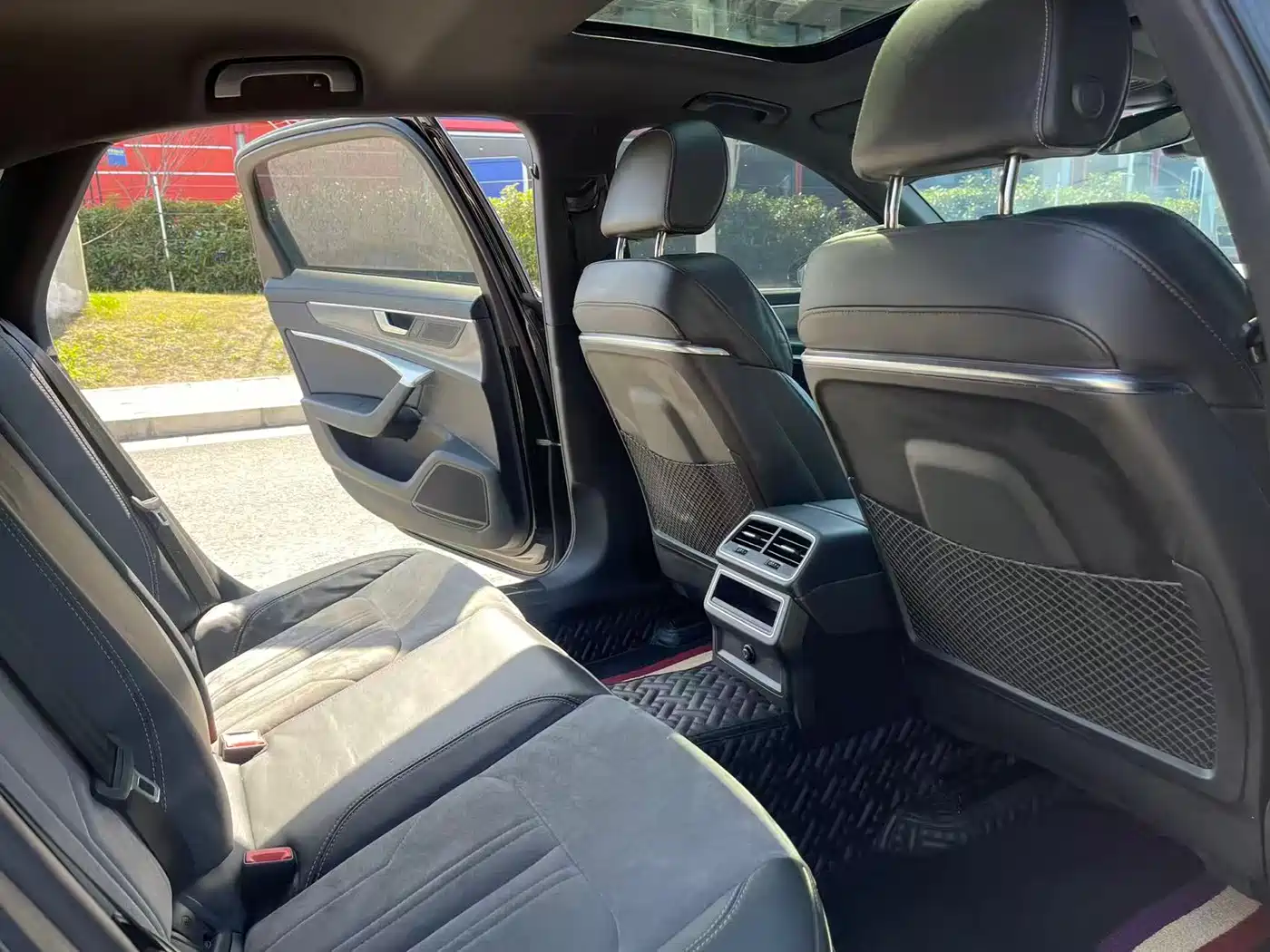 Audi A6L 2020 40 TFSI Luxury Dynamic фото 15