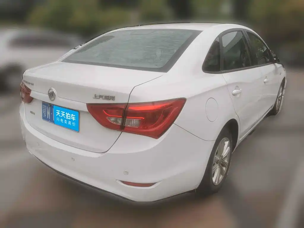 Фото 2 - Buick Excelle