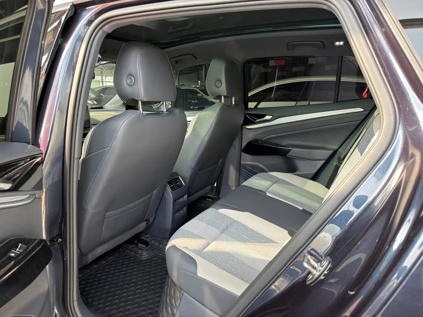 VOLKSWAGEN ID.4 CROZZ