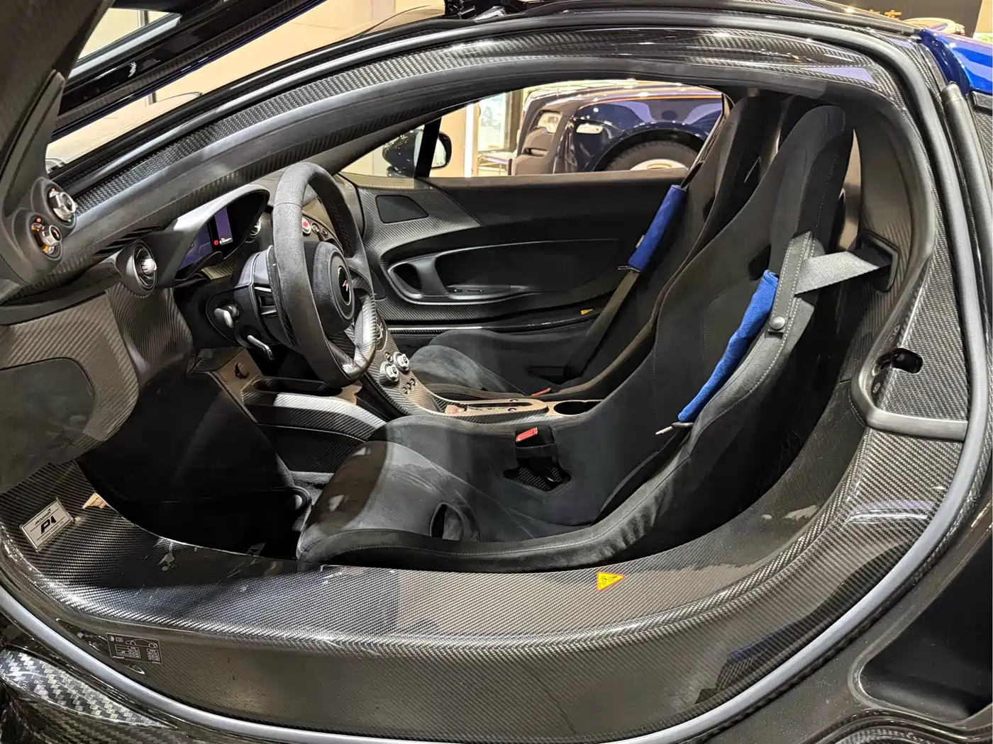 McLaren P1 2016 2014 3.8T Standard