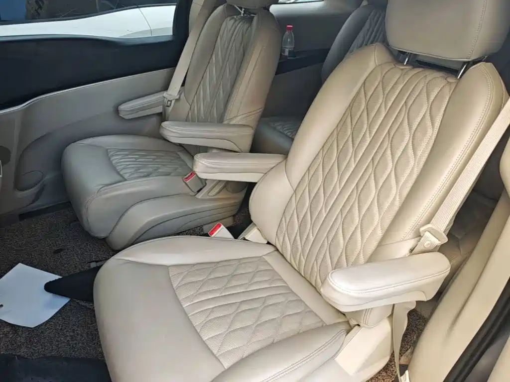 Фото 13 - Buick GL8
