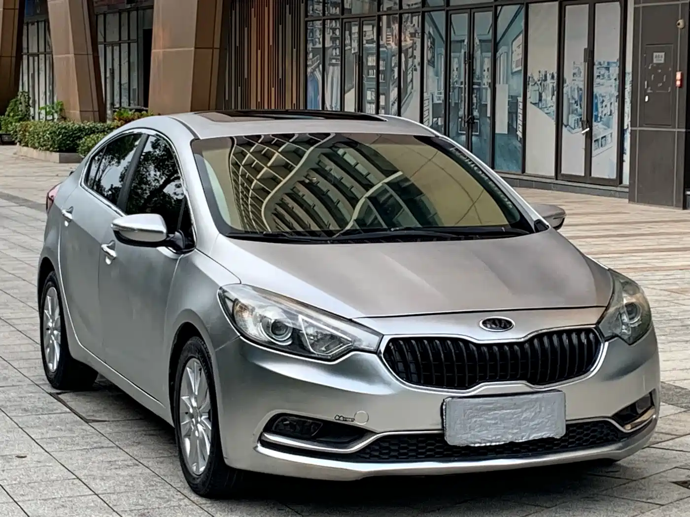 Kia K3 2013 1.6L Automatic GLS фото 3