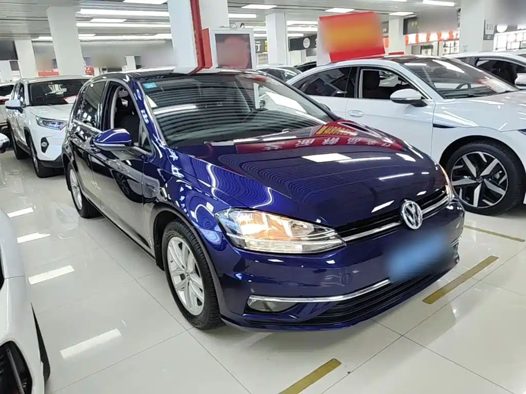 Фото 4 - Volkswagen Golf