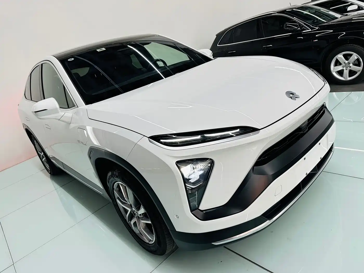 Photo 8 - NIO EC6
