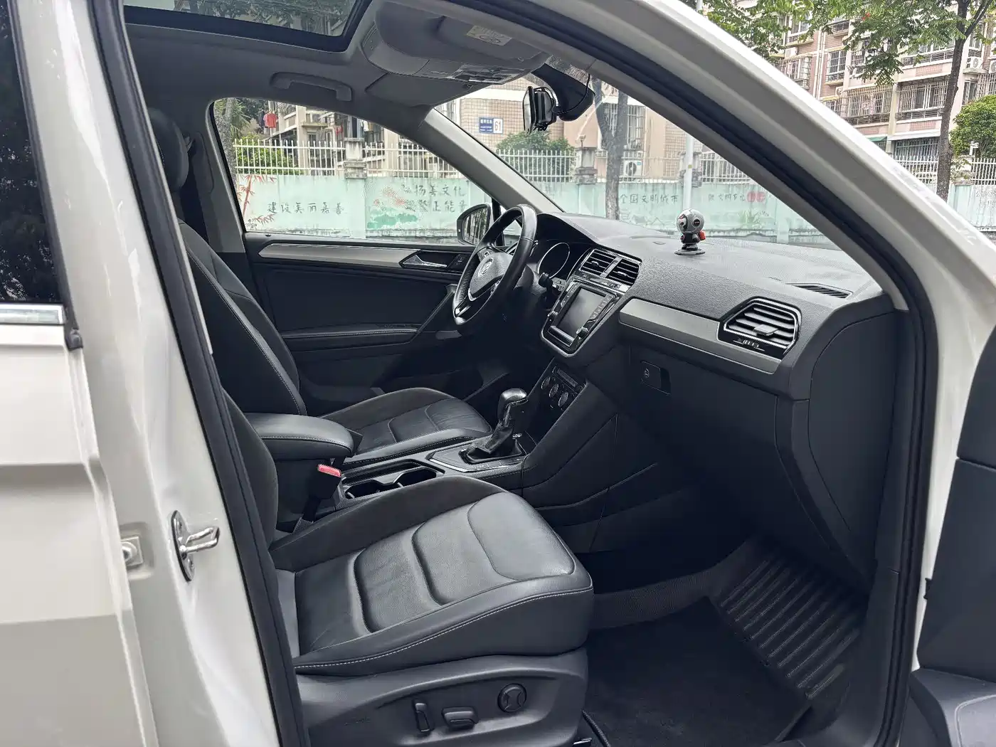 Volkswagen Tiguan L 2018 330TSI Automatic 2WD Luxury Edition фото 11