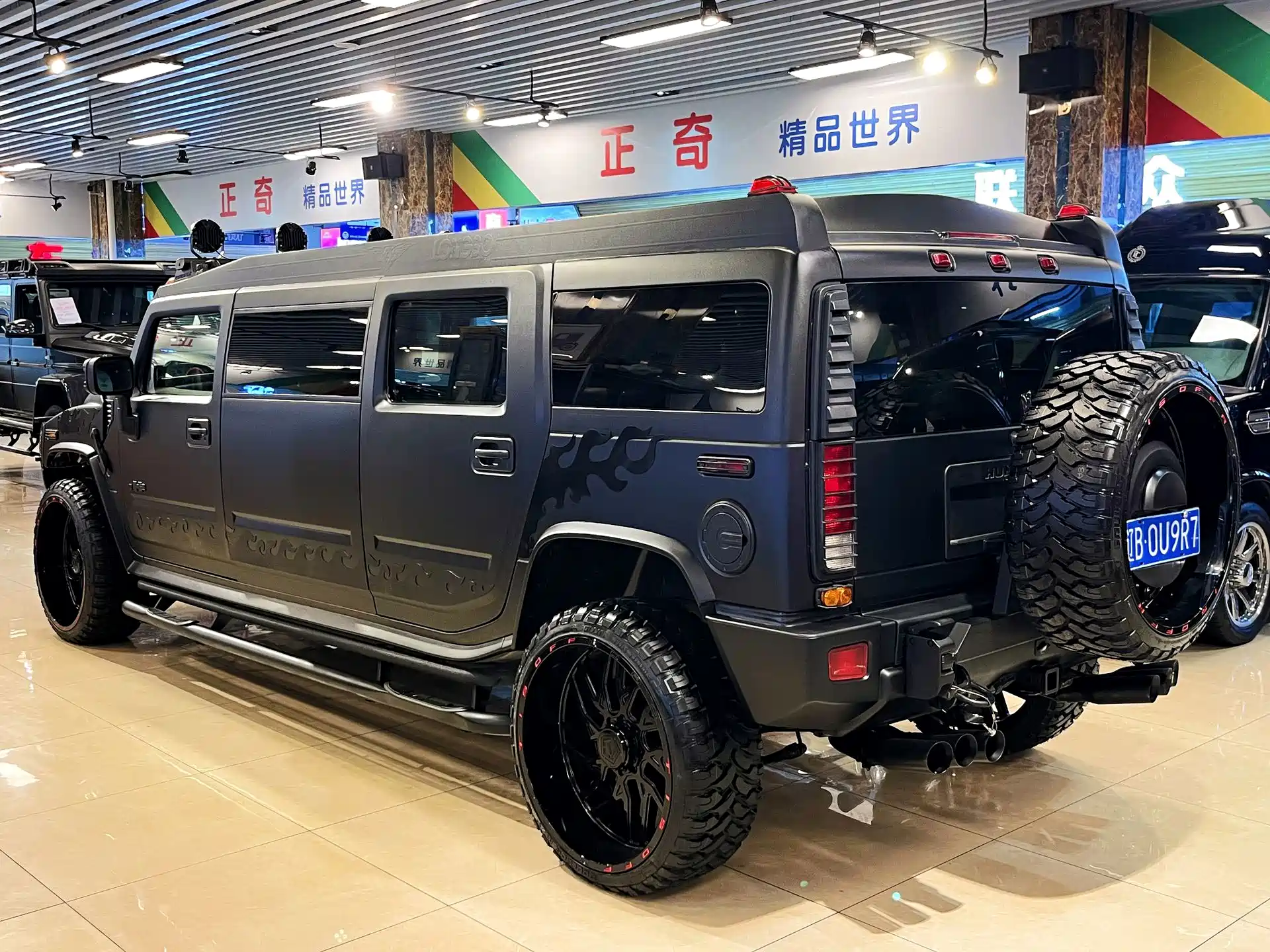 Фото 6 - Hummer H2