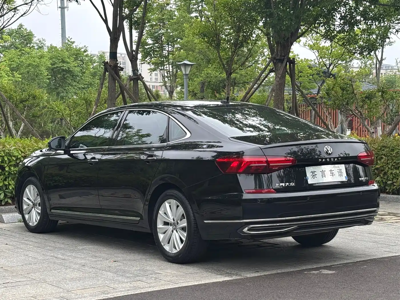 Volkswagen Passat 2021 Model 330TSI Elite Edition фото 6
