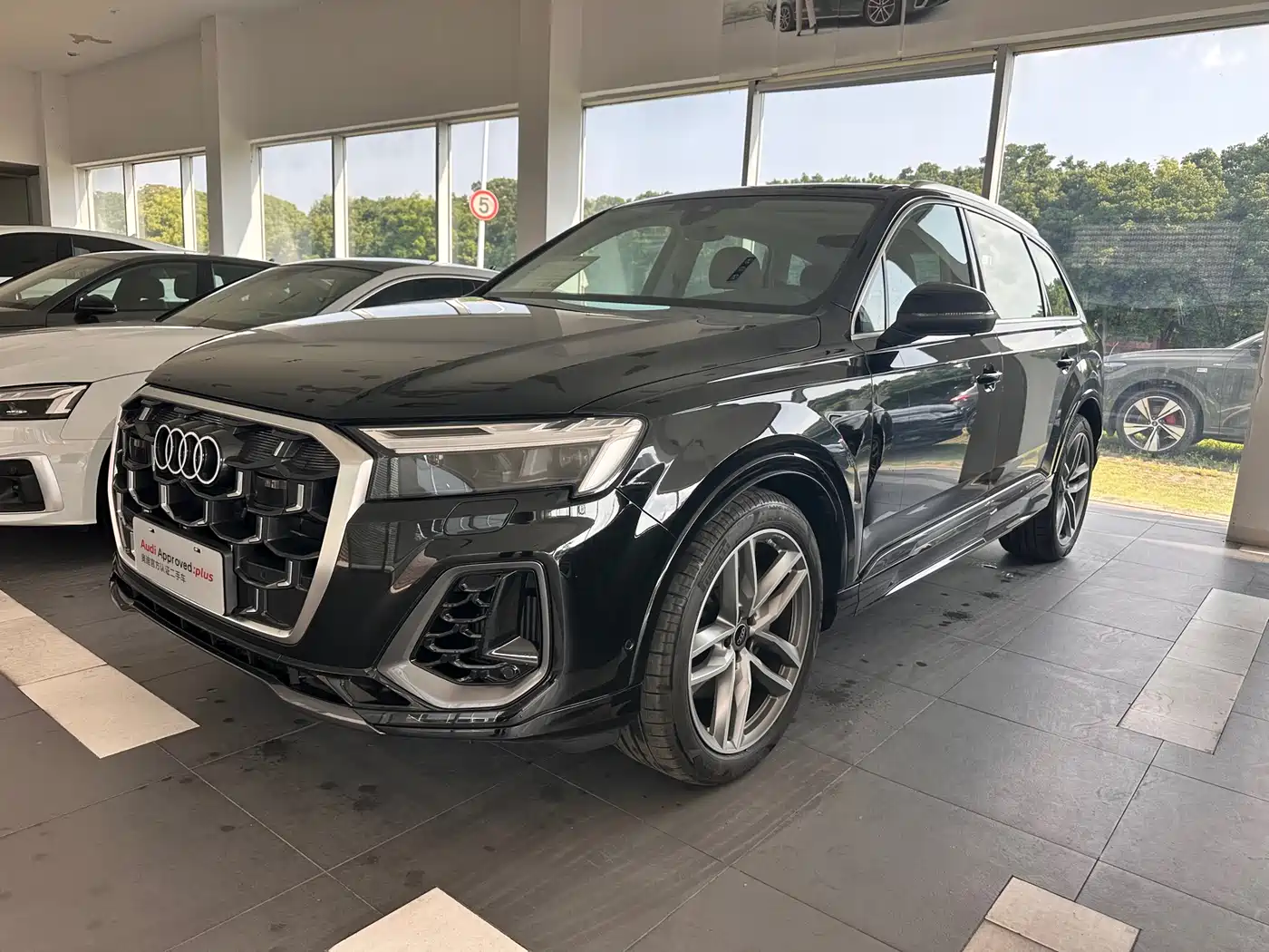 Audi Q7 2025 55 TFSI quattro S line Sport