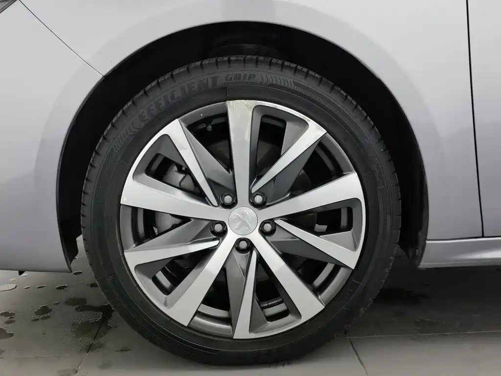 Photo 17 - Peugeot 508