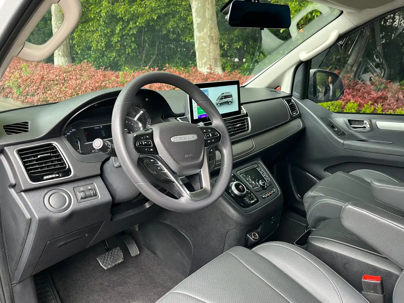 SAIC Maxus Maxus G20 2023 ES 2.0T Gasoline Automatic Premium Edition фото 5