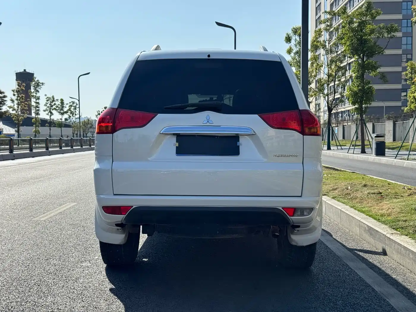 Mitsubishi Pajero Sport 2013 3.0L Automatic 4WD Flagship фото 11