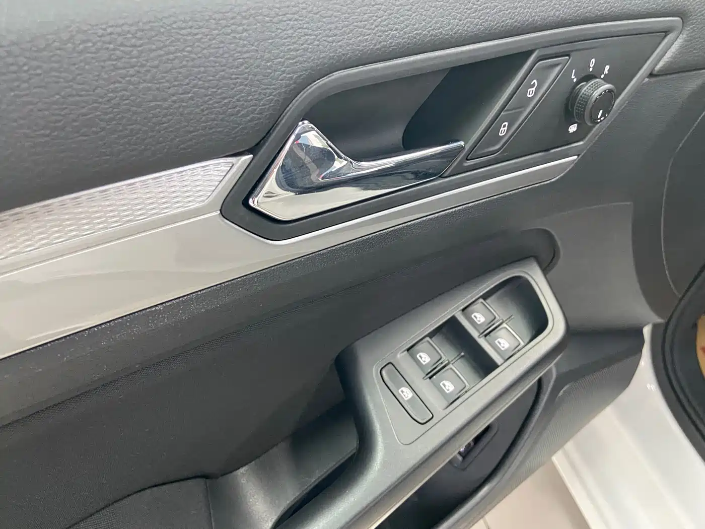 Volkswagen Lamando 2019 230TSI DSG Vision Edition China V фото 14